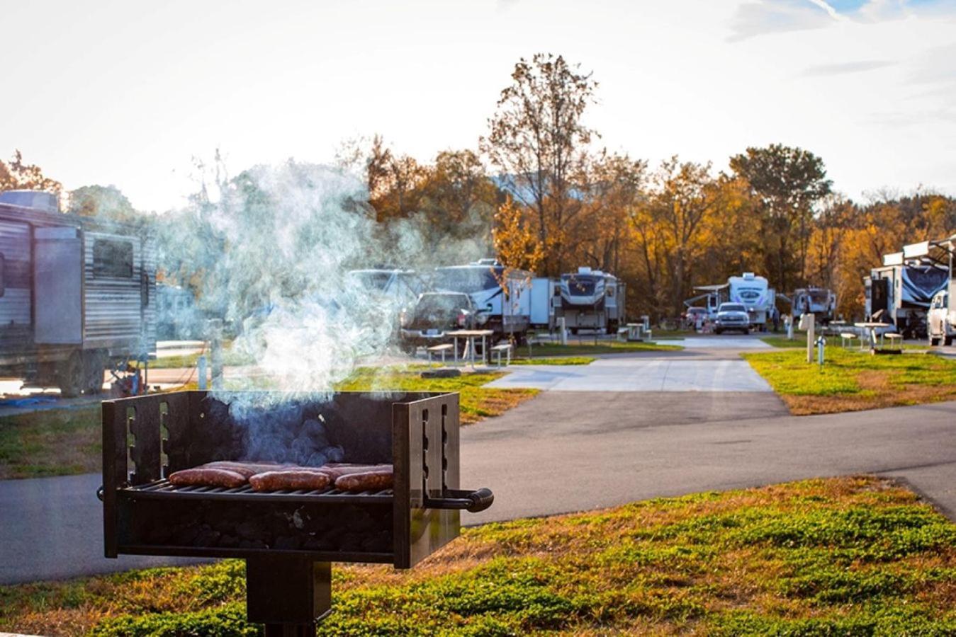 Pigeon Forge Landing Rv Resort Eksteriør bilde
